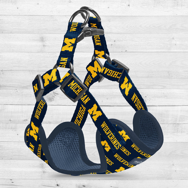Michigan Wolverines | NCAA Officially Licensed | Dog Harness